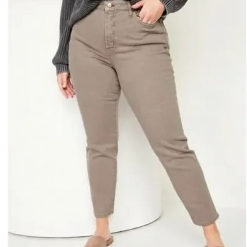 High-Waisted Secret-Smooth Pockets O.G. Straight Plus-Size Jeans